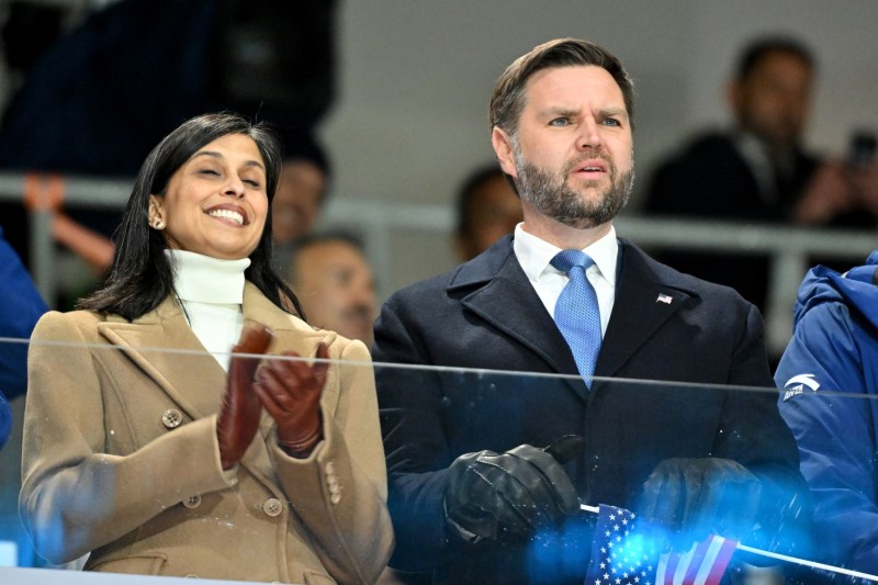 Comitetul Olimpic face apel la „fairplay”, după ce a fost huiduit JD Vance la deschiderea Jocurilor de Iarnă. CIO laudă implicarea administrației Trump