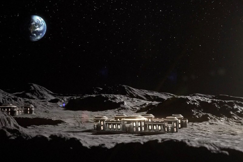 Elon Musk anunță că SpaceX se va concentra pe construirea unui oraș pe Lună cât mai rapid