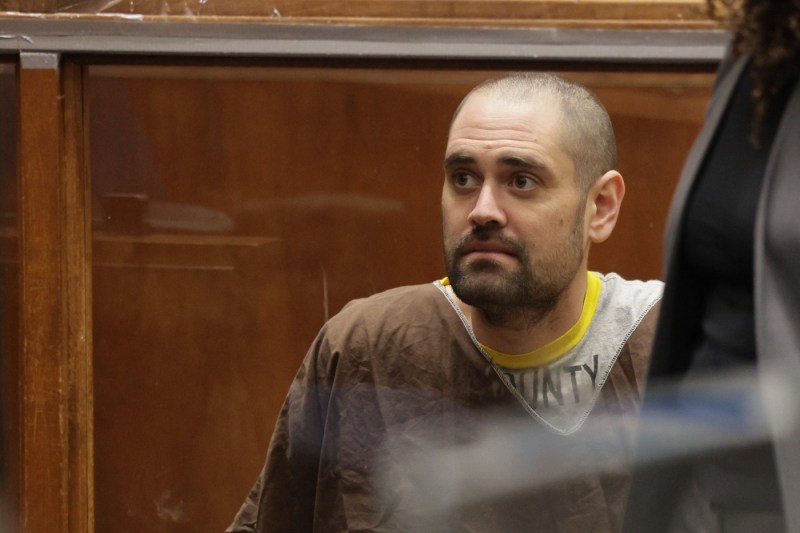 Fiul regizorului Rob Reiner a pledat nevinovat la acuzația că și-a ucis părinții. Pedeapsa pe care o riscă la finalul procesului