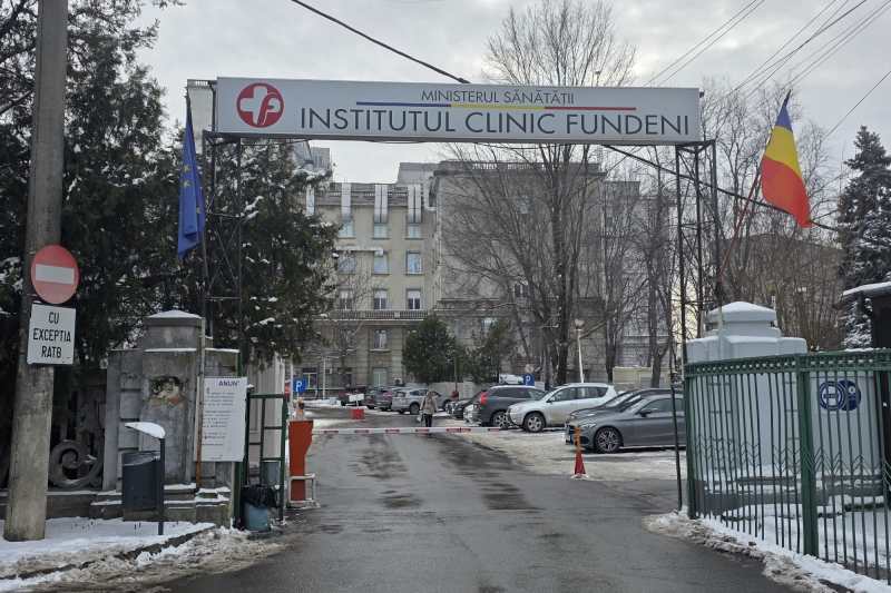 Intrarea în spitalele de pe platforma Fundeni, 13 ianuarie 2026. FotoȘ HotNews / Alina Neagu