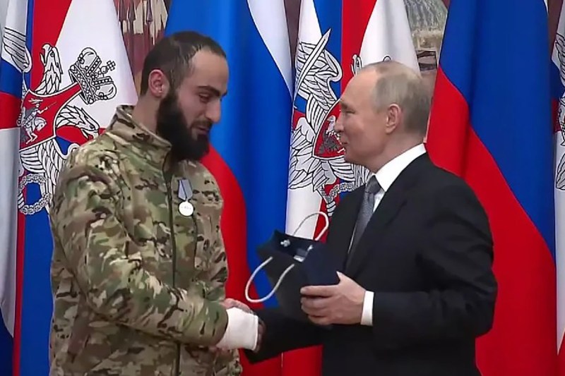 Luptătorul profesionist de MMA decorat de Putin, ajuns comandantul batalionului paramilitar Arbat desfășurat în Donețk, a fost ucis în „misiune de luptă”