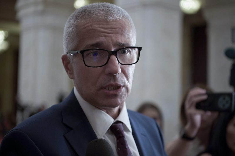 Ministrul Justiției spune că este pentru o „evaluare riguroasă” a conținutului pe care minorii îl pot accesa pe rețelele sociale