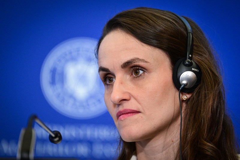 Moţiunea simplă împotriva ministrei de Externe Oana Ţoiu, votată astăzi în Senat