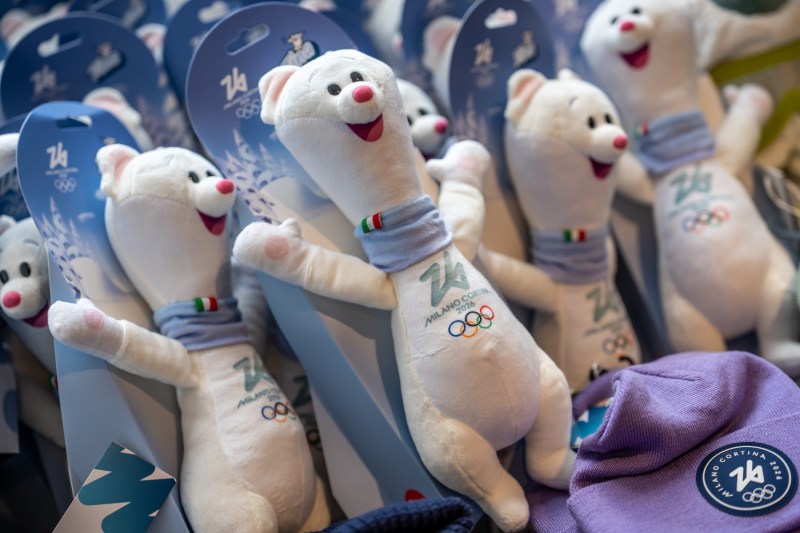 Stocurile cu mascota Jocurilor Olimpice de iarnă, epuizate rapid