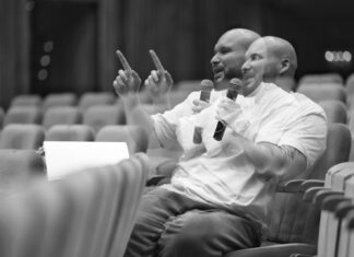 INTERVIU cu unul dintre cei mai controversați regizori din ultima vreme: ,,Religia, în România, încă are forța de a fi o ustensilă manipulatoare care dă roade”