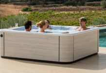 Cum să îți transformi curtea într-un spațiu de relaxare pentru tine și prietenii tăi