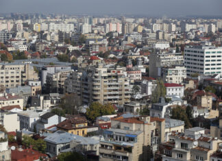 Mii de blocuri din București, fără apă caldă de la jumătatea lunii iulie, anunță PMB. „Tragem tare”