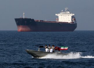 În cât timp va putea fi redeschisă Strâmtoarea Ormuz. Cele mai noi detalii din acordul negociat intens de SUA și Iran