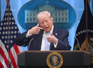 Clarificări după amenințările lui Trump la adresa Omanului. „Orice partener complice va fi sancționat”