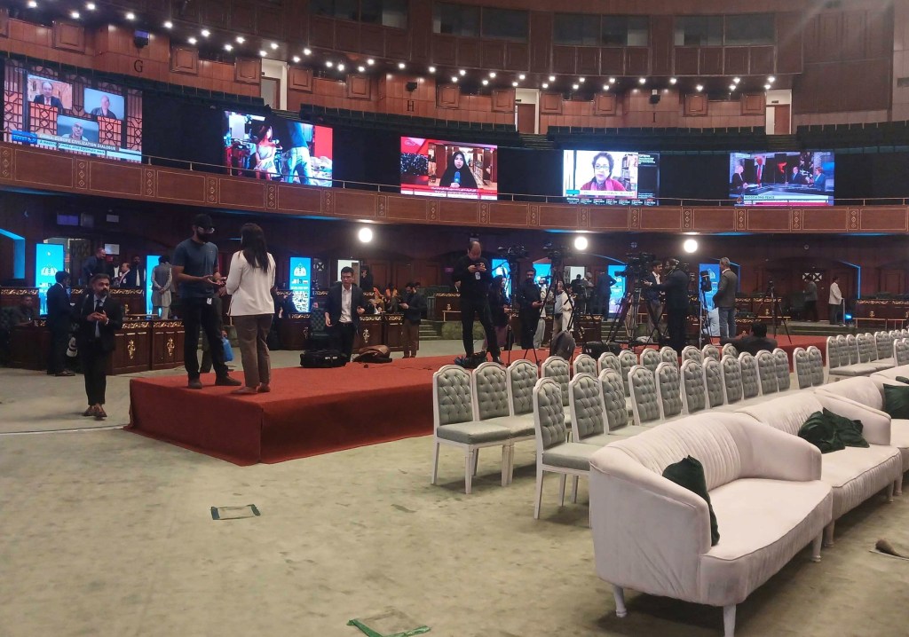 Centrul media amenajat pentru negocierile SUA - Iran, în Islamabad, Pakistan. Foto: Profimedia