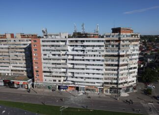 VIDEO Nicușor Dan explică de ce s-a schimbat traiectoria dronei care a căzut pe blocul din Galați