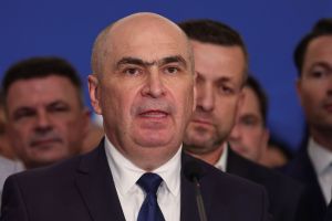 Ilie Bolojan, declarații după ședința PNL de după trecere moțiunii. Foto: Inquam Photos / Octav Ganea