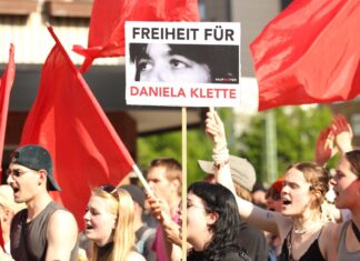 O militantă din gruparea Baader-Meinhof, condamnată la închisoare în Germania. A trăit ascunsă sub o identitate falsă timp de trei decenii