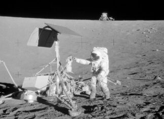 Pentagonul desecretizează al doilea lot de documente despre OZN-uri. Ce s-a observat la a doua aselenizare, a misiunii Apollo 12
