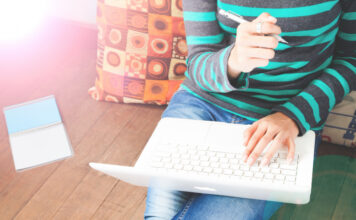 Ce tipuri de proiecte software plătesc peste 100 de euro pe oră