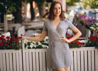 Rochie midi sau rochie maxi pentru evenimente – cum alegi fără să dai greș Rochie midi sau rochie maxi pentru evenimente: cum alegi fără să dai greș