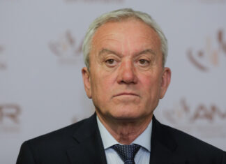 „Bolojenistul” care a demisionat din funcțiile deținute în PSD îi ia apărarea lui Bolojan: „Nu a ieșit puciul din PNL”