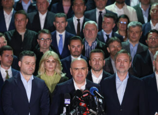 Bolojan și-a depus candidatura la șefia PNL. Cum arată echipa cu care vrea să conducă partidul după congresul de duminică