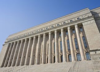Finlanda face un pas decisiv pentru ridicarea interdicției totale care viza armele nucleare