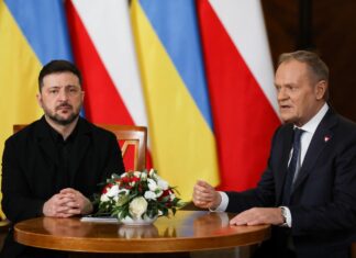Scandal diplomatic între Kiev și Varșovia. Lui Zelenski i se retrage cea mai înaltă decorație a Poloniei