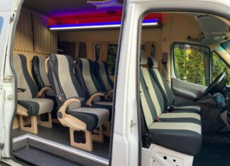 Cum Alegi Cea Mai Bună Firmă de Transport Persoane spre Germania și Italia