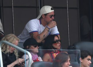Cum s-a afișat iubita lui Brad Pitt, în tribună, la meciul Spania – Belgia de la Cupa Mondială 2026