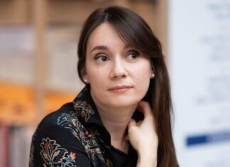 Franța o expulzează pe o cunoscută jurnalistă rusă, fosta șefă a RT France. Angajatorii săi acuză o „încălcare deosebit de gravă a libertății de exprimare”
