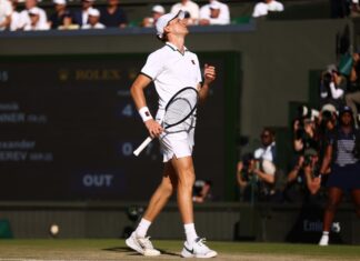 Jannik Sinner triumfă din nou la Wimbledon, după o finală în care el și Zverev au reușit ce nu mai reușise nimeni după Federer și Djokovic