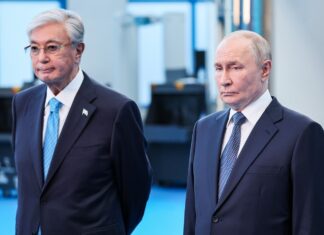Liderul Kazahstanului, apel către Putin pentru „înghețarea” războiului din Ucraina. Moment rar în timpul unei întâlniri în Siberia
