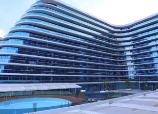 Ce oferă complexul White Titanic celor care caută cazare în Mamaia Nord? cazare în Mamaia Nord