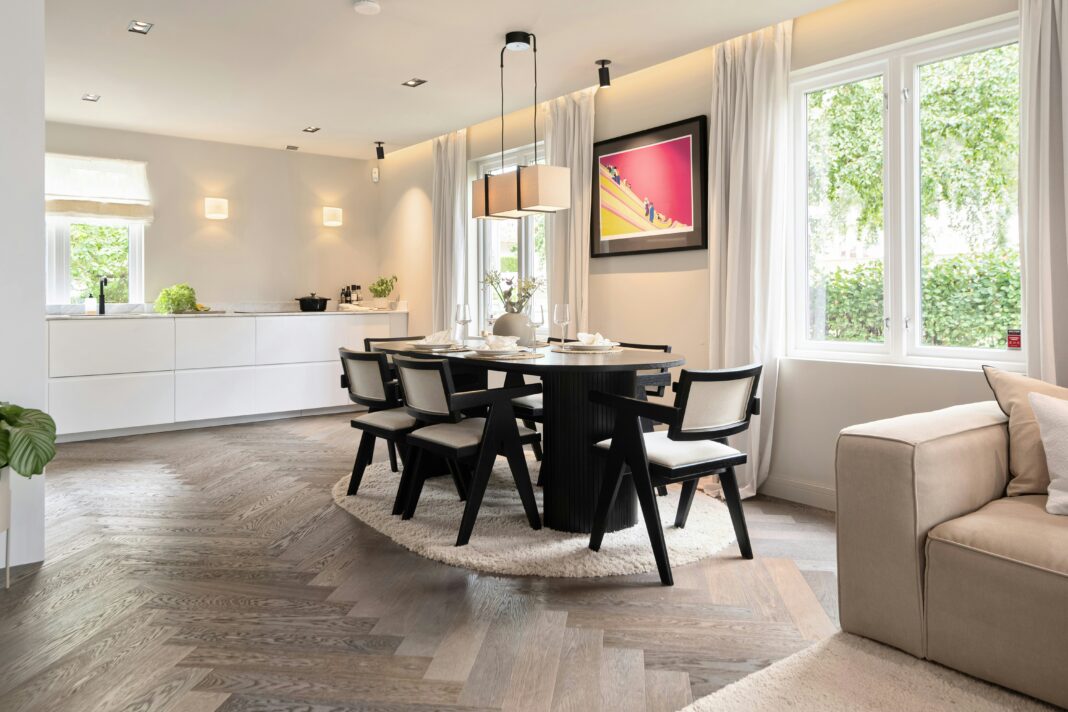 Exclusivitate elvețiană în casa ta. Valprest Parchet rămâne singurul distribuitor Bauwerk din România