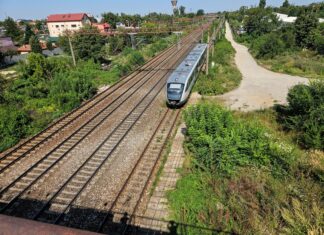 Nou incident pe calea ferată. Trenurile, oprite între Simeria și Orăștie după ce în tunelul de la Turdaș au fost descoperite instalații electrice improvizate