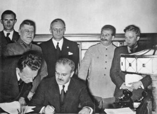 23 august 1939 nu este o simplă notă de subsol, prăfuită şi vetustă