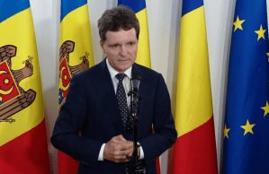 Nicușor Dan, conferință de presă la Ambasada României de la Chișinău Foto: captură Youtube