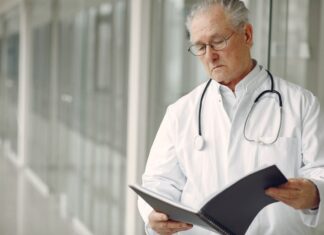 De ce apare durerea de umăr și cum poate fi tratată Consultatie ortopedica pentru durere de umar