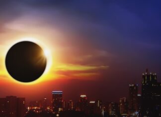 LIVE VIDEO Eclipsa de soare din această seară, vizibilă acum. Orașele din România unde se vede cel mai bine – HARTĂ