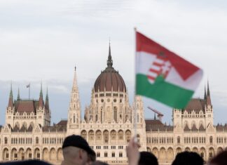 Budapesta oprește luminile la faimoasele sale monumente istorice, căutate de turiști, pentru a economisi energie