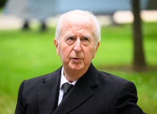 Fostul premier francez Édouard Balladur a murit la 97 de ani. De la guvernul de „coabitare”, la candidatura împotriva prietenului său