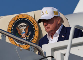 Trump s-a ascuns într-un cărucior de catering pentru a urca într-un avion secret de la summitul din Turcia / Planul a fost al Secret Service