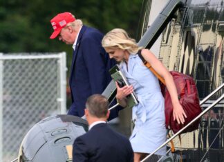 Cine este Natalie Harp, asistenta lui Trump care a mers odată și în portbagajul unui SUV pentru a-l însoți
