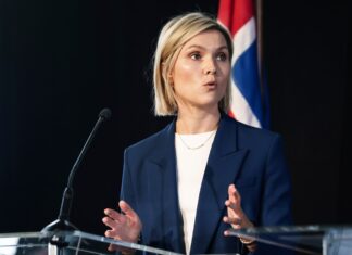 Referendumul din Islanda privind UE: Respingerea nu este „un eşec”, spune premierul / UE transmite că „respectă pe deplin alegerea democratică” a poporului islandez