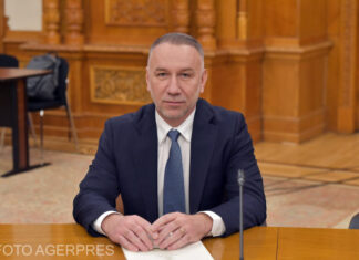Judecătorul CCR Bogdan Licu afirmă că și el a fost în Trupele de Securitate, la fel ca Lucian Pahonțu. Ce spune că făcea la Revoluție
