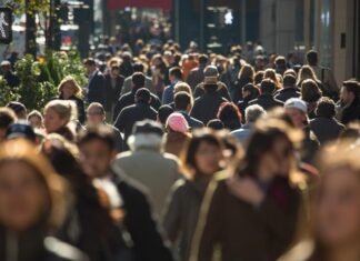 Nu asistăm la „moartea globalizării”, ci la renegocierea regulilor ei, spune numărul 2 din BNR